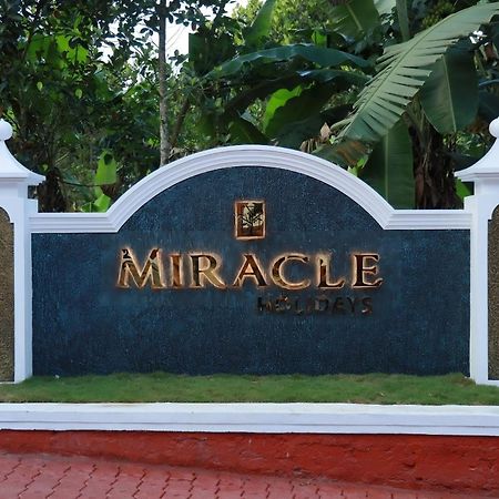 Miracle Holidays Mananthavady Extérieur photo