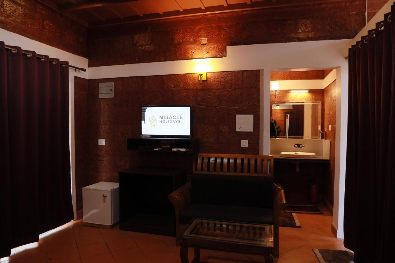 Miracle Holidays Mananthavady Extérieur photo